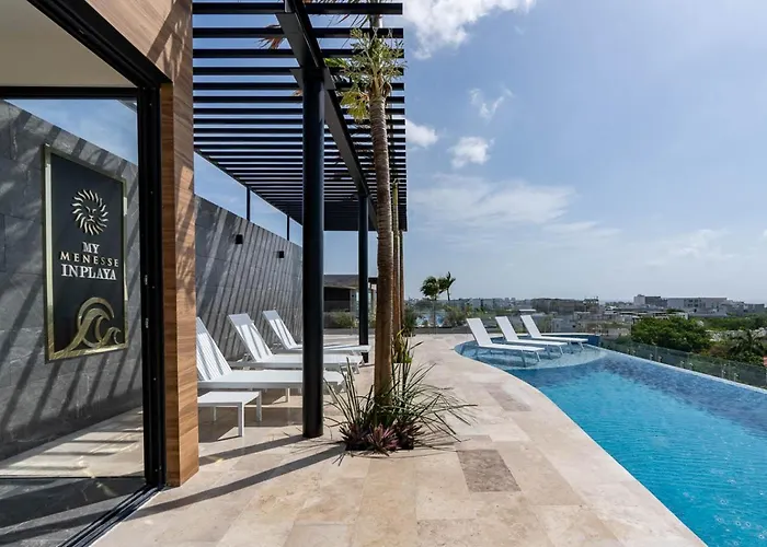 Menesse * Playa del Carmen